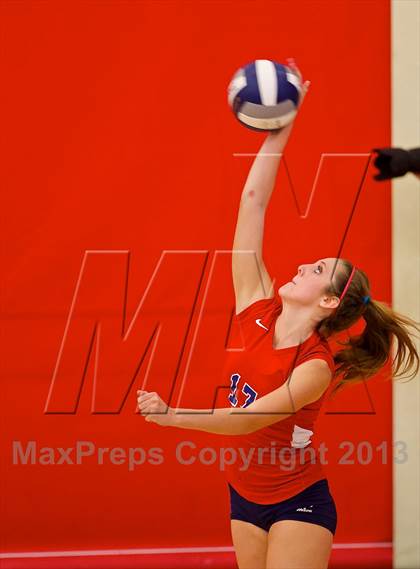 Thumbnail 2 in Great Oak @ Mater Dei (CIF SS 1AA Semifinal) photogallery.