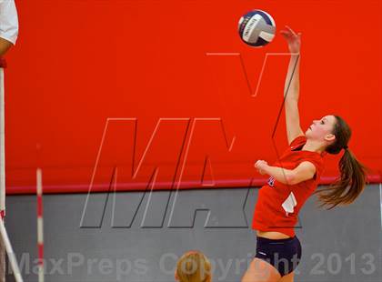 Thumbnail 2 in Great Oak @ Mater Dei (CIF SS 1AA Semifinal) photogallery.