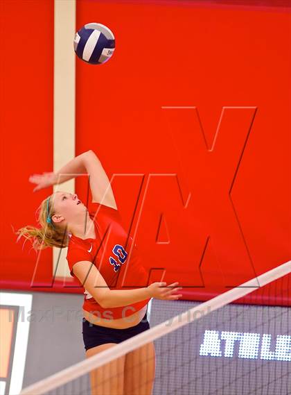 Thumbnail 3 in Great Oak @ Mater Dei (CIF SS 1AA Semifinal) photogallery.