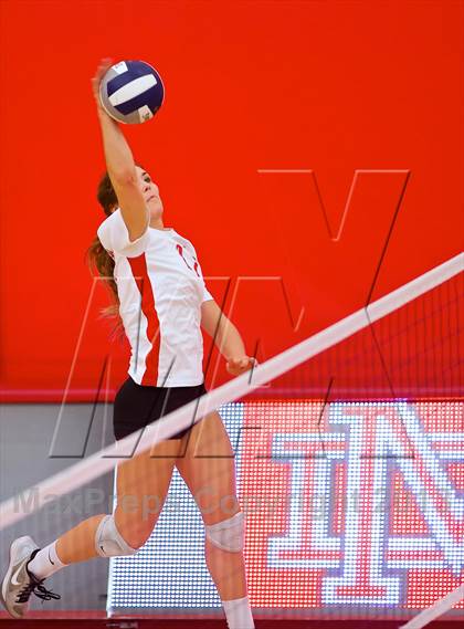 Thumbnail 1 in Great Oak @ Mater Dei (CIF SS 1AA Semifinal) photogallery.