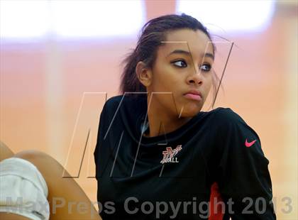 Thumbnail 1 in Great Oak @ Mater Dei (CIF SS 1AA Semifinal) photogallery.