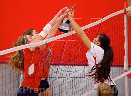Thumbnail 2 in Great Oak @ Mater Dei (CIF SS 1AA Semifinal) photogallery.