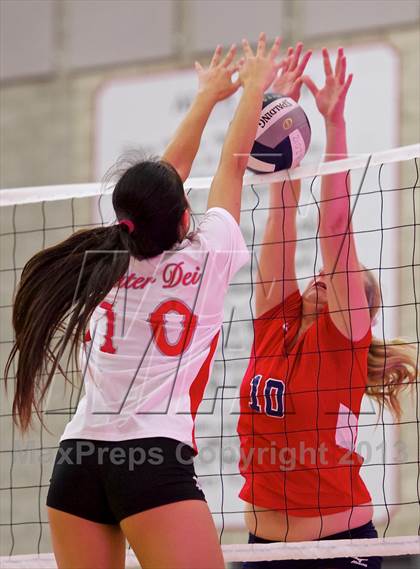 Thumbnail 2 in Great Oak @ Mater Dei (CIF SS 1AA Semifinal) photogallery.