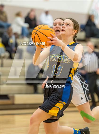 Thumbnail 1 in Round Mountain vs. Lund (NIAA 1A Central League Semifinal) photogallery.