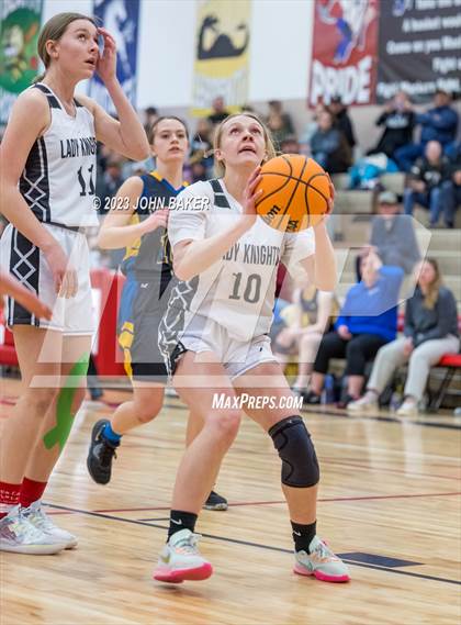 Thumbnail 3 in Round Mountain vs. Lund (NIAA 1A Central League Semifinal) photogallery.