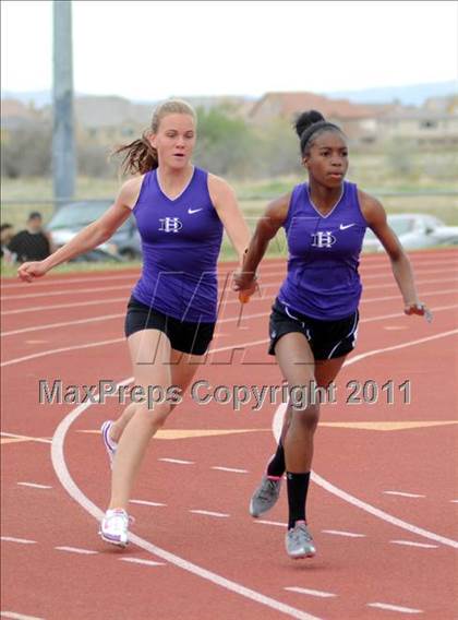 Thumbnail 2 in 2011 Michelle Perry Track Meet photogallery.