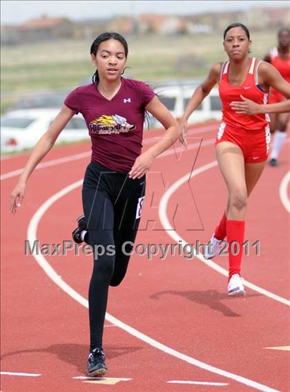 Thumbnail 1 in 2011 Michelle Perry Track Meet photogallery.