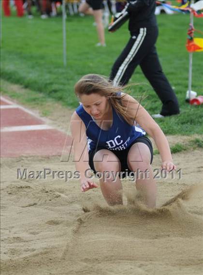 Thumbnail 3 in 2011 Michelle Perry Track Meet photogallery.