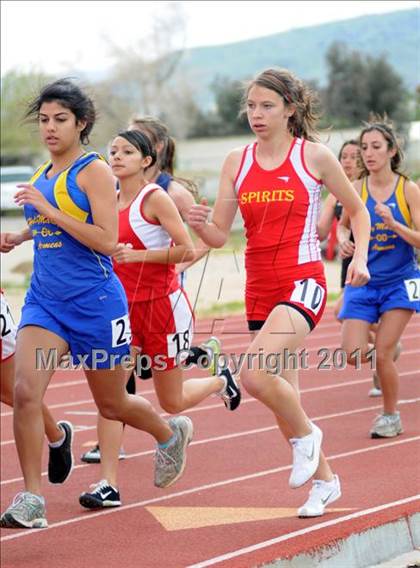 Thumbnail 1 in 2011 Michelle Perry Track Meet photogallery.
