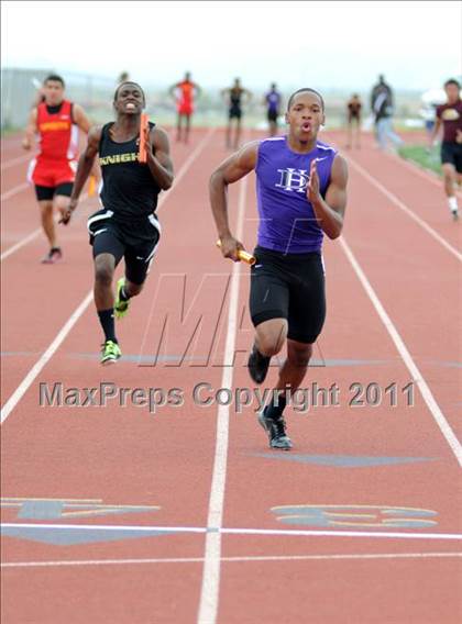 Thumbnail 2 in 2011 Michelle Perry Track Meet photogallery.