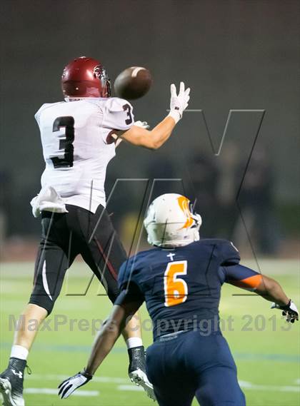 Thumbnail 1 in Eastside Catholic vs. Eastlake photogallery.
