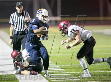 Thumbnail 2 in Eastside Catholic vs. Eastlake photogallery.