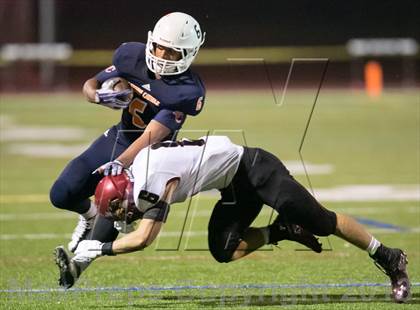 Thumbnail 2 in Eastside Catholic vs. Eastlake photogallery.