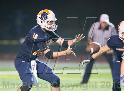 Thumbnail 3 in Eastside Catholic vs. Eastlake photogallery.
