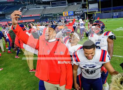 Thumbnail 3 in Erasmus Hall vs. Tottenville (PSAL Section 12 City Conference Final) photogallery.