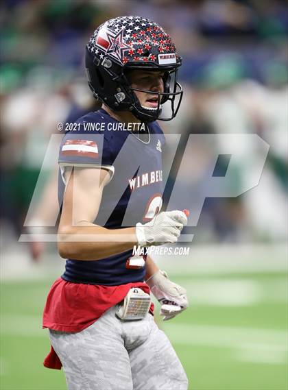 Thumbnail 2 in Wimberley vs. Cuero (UIL 4A D2 Regional Playoff) photogallery.