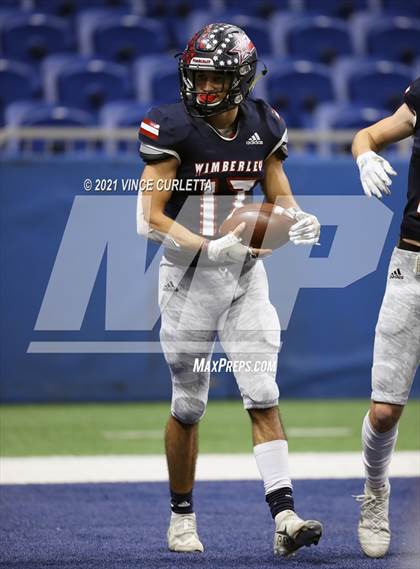 Thumbnail 2 in Wimberley vs. Cuero (UIL 4A D2 Regional Playoff) photogallery.
