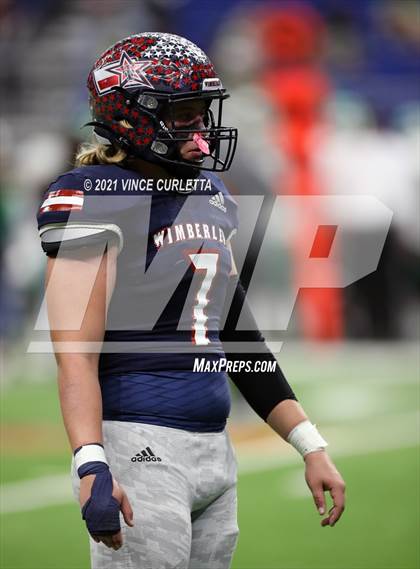 Thumbnail 1 in Wimberley vs. Cuero (UIL 4A D2 Regional Playoff) photogallery.