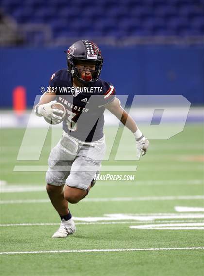 Thumbnail 3 in Wimberley vs. Cuero (UIL 4A D2 Regional Playoff) photogallery.