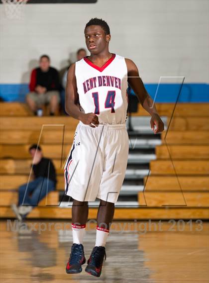 Thumbnail 1 in Holy Family vs. Kent Denver (CHSAA 3A Metro League Final) photogallery.