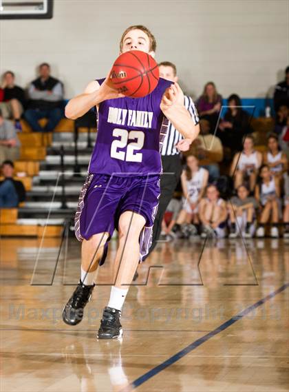 Thumbnail 2 in Holy Family vs. Kent Denver (CHSAA 3A Metro League Final) photogallery.