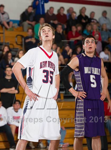 Thumbnail 2 in Holy Family vs. Kent Denver (CHSAA 3A Metro League Final) photogallery.