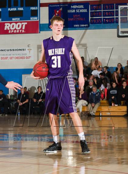 Thumbnail 3 in Holy Family vs. Kent Denver (CHSAA 3A Metro League Final) photogallery.