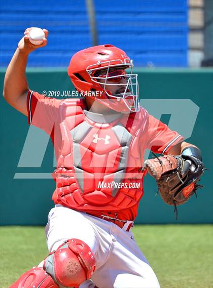 Thumbnail 3 in Las Vegas vs Desert Oasis (NIAA 4A Final) photogallery.