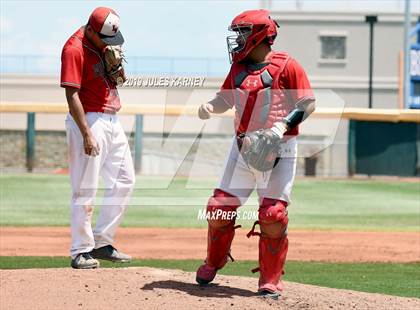 Thumbnail 3 in Las Vegas vs Desert Oasis (NIAA 4A Final) photogallery.