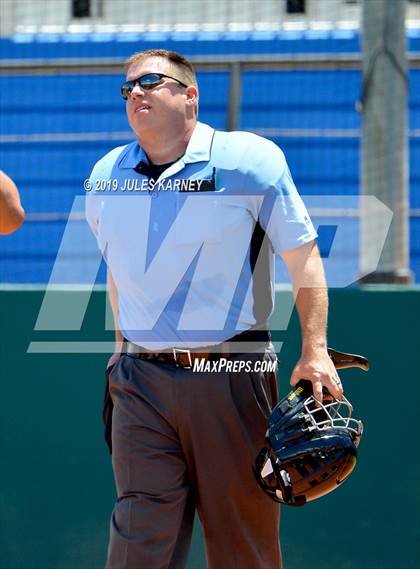 Thumbnail 1 in Las Vegas vs Desert Oasis (NIAA 4A Final) photogallery.