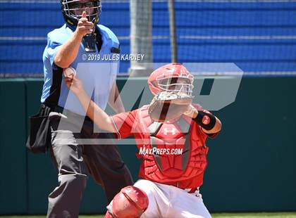 Thumbnail 1 in Las Vegas vs Desert Oasis (NIAA 4A Final) photogallery.