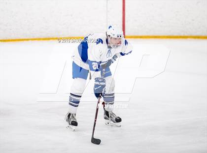 Thumbnail 1 in Saugus @ Stoneham photogallery.