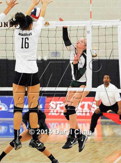 Thumbnail 2 in Archbishop Mitty vs. South (CIF State D2 Finals) photogallery.