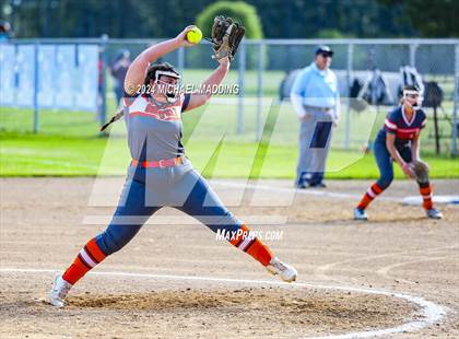 Thumbnail 3 in Orangefield vs. Buna photogallery.