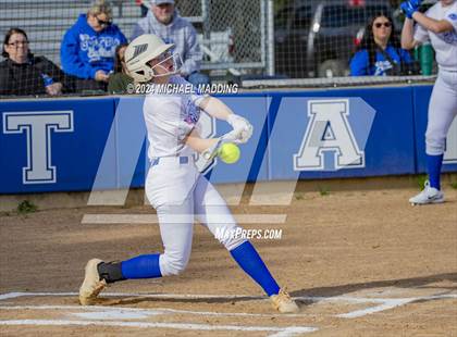 Thumbnail 3 in Orangefield vs. Buna photogallery.