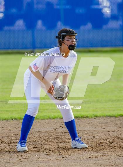 Thumbnail 1 in Orangefield vs. Buna photogallery.