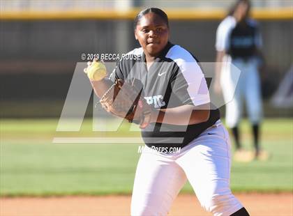 Thumbnail 1 in South Mecklenburg vs Olympic (SoMeck 7 4A Conference Tournament Final) photogallery.