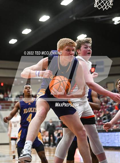 Thumbnail 3 in Calico Rock vs. Bradley (AAA 1A State Playoff Semi-Final) photogallery.