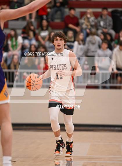 Thumbnail 1 in Calico Rock vs. Bradley (AAA 1A State Playoff Semi-Final) photogallery.