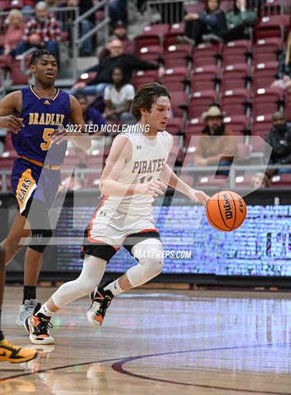 Thumbnail 2 in Calico Rock vs. Bradley (AAA 1A State Playoff Semi-Final) photogallery.