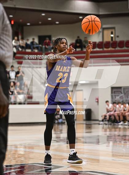 Thumbnail 3 in Calico Rock vs. Bradley (AAA 1A State Playoff Semi-Final) photogallery.