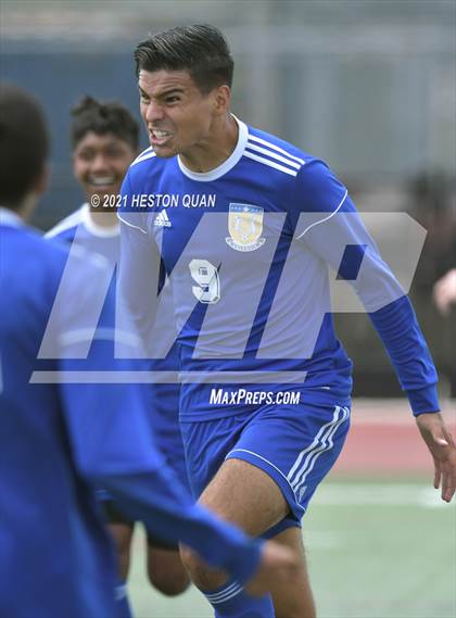 Thumbnail 3 in Aliso Niguel @ Valencia (CIF-SS D2 Semi-Final) photogallery.