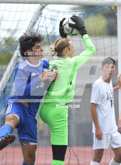 Thumbnail 3 in Aliso Niguel @ Valencia (CIF-SS D2 Semi-Final) photogallery.