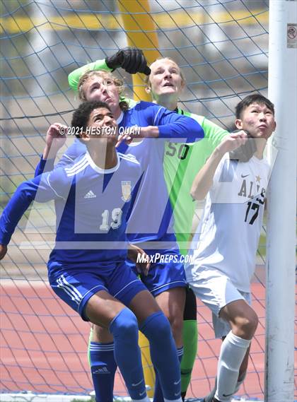 Thumbnail 2 in Aliso Niguel @ Valencia (CIF-SS D2 Semi-Final) photogallery.