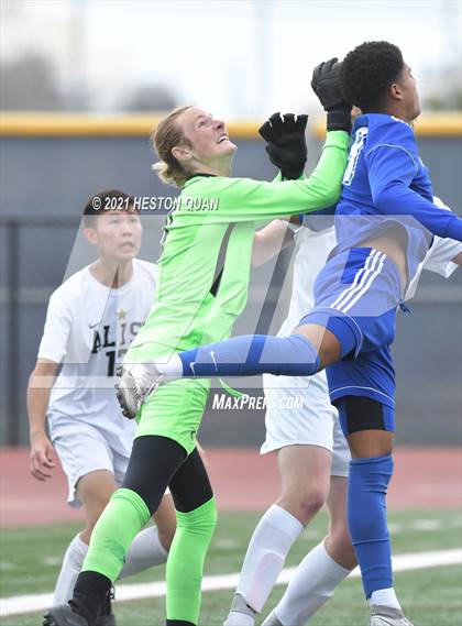 Thumbnail 3 in Aliso Niguel @ Valencia (CIF-SS D2 Semi-Final) photogallery.