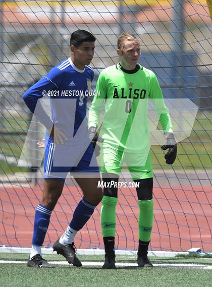 Thumbnail 2 in Aliso Niguel @ Valencia (CIF-SS D2 Semi-Final) photogallery.