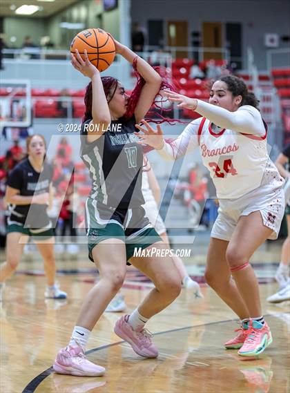 Thumbnail 2 in Norman North @ Mustang photogallery.