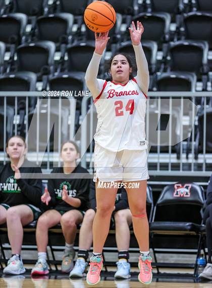 Thumbnail 2 in Norman North @ Mustang photogallery.
