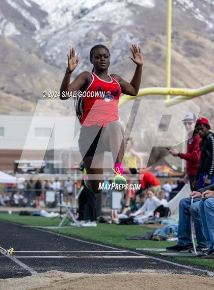 Thumbnail 1 in Early Bird Invitational (Long Jump) photogallery.