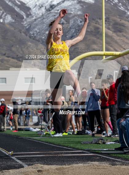 Thumbnail 3 in Early Bird Invitational (Long Jump) photogallery.